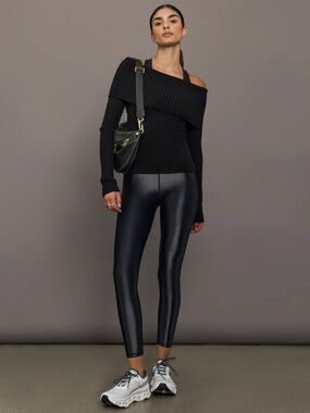 CARBON38 Black Legging in Takara Shine